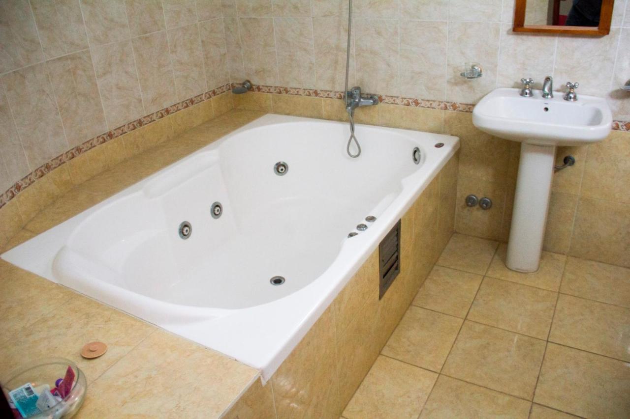 Hotel Balo Las Flores  Ngoại thất bức ảnh